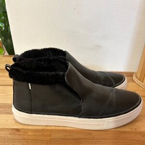Toms Black Ankle Boots Women Size 9